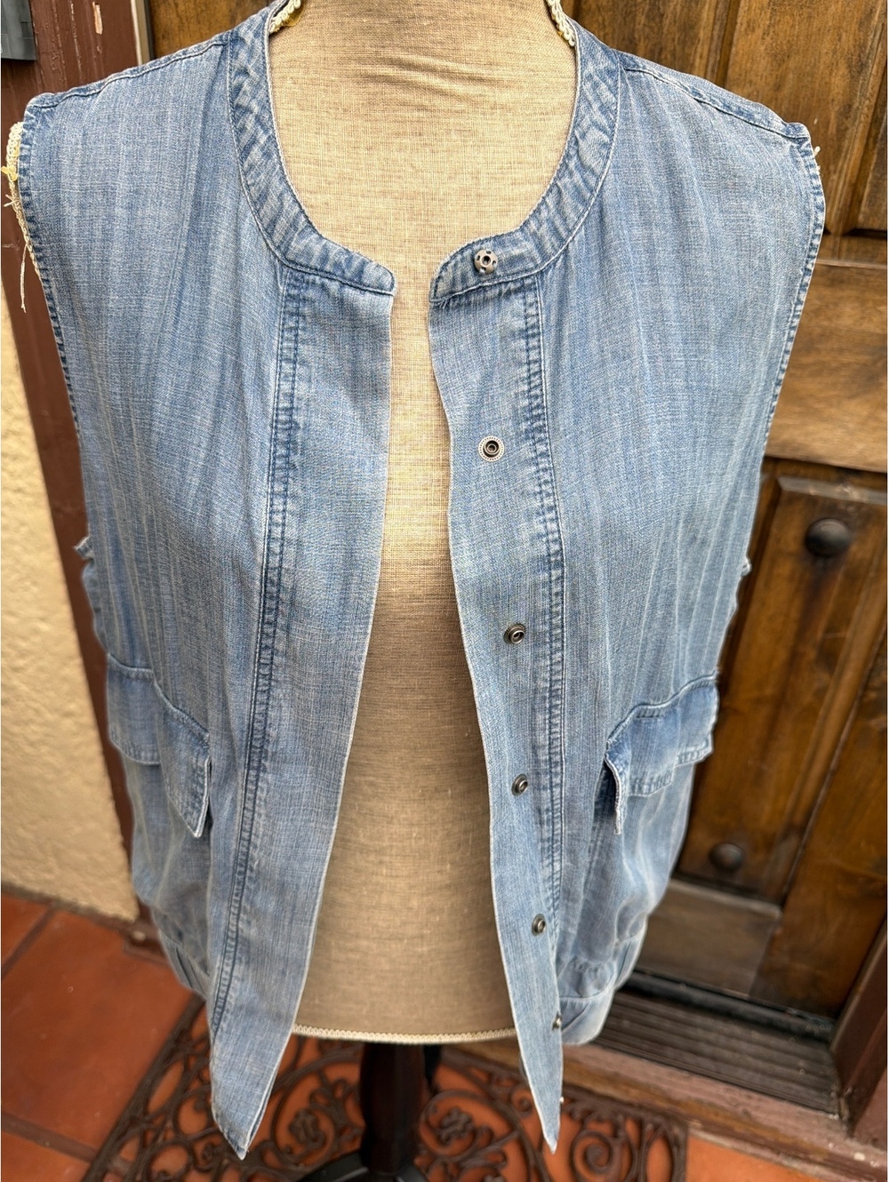 Splendid Collection Women's Light Wash Denim Vest Size Small Sleeveless Jacket